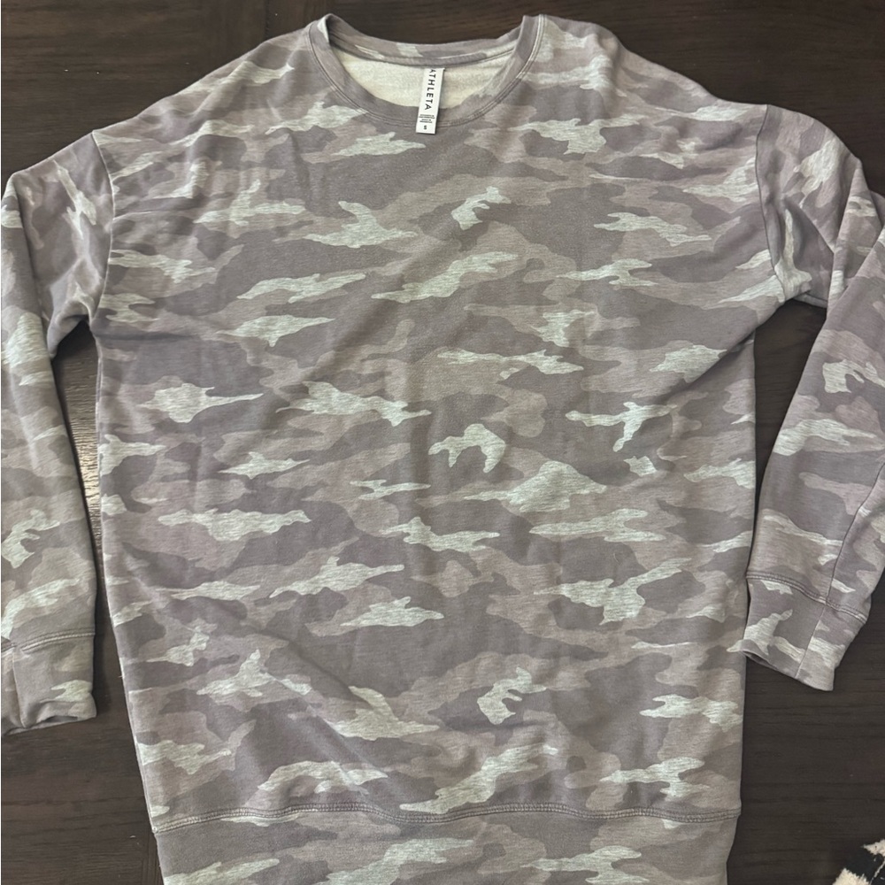 Athleta balance studio to street camo pullover sweatshirt